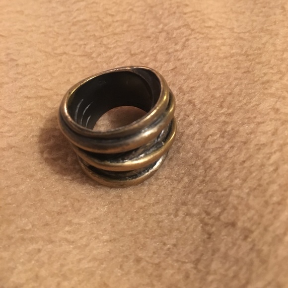 Thick wire statement ring - Picture 2 of 4